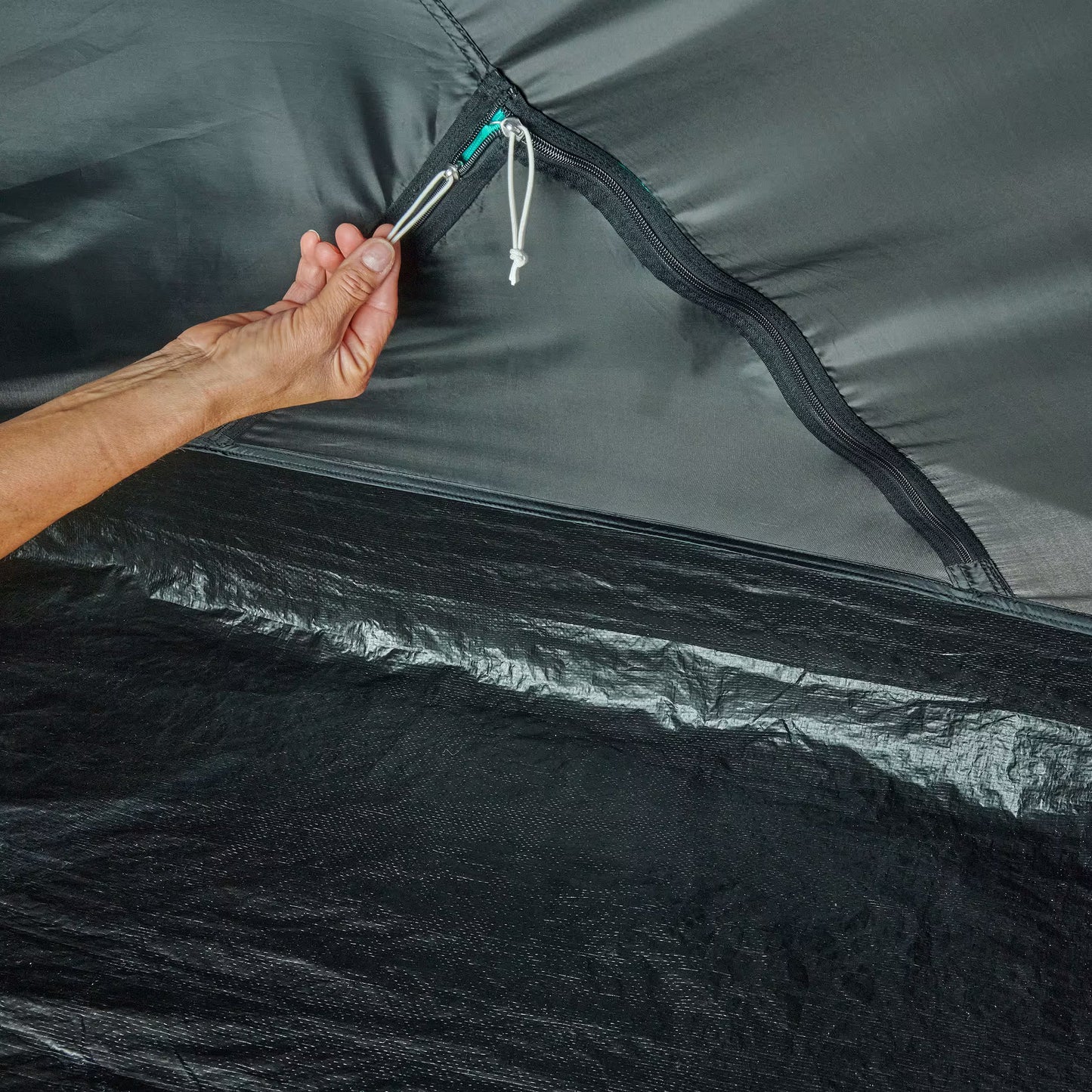 Camping tent - MH100 XL Fresh & Black - 3 person