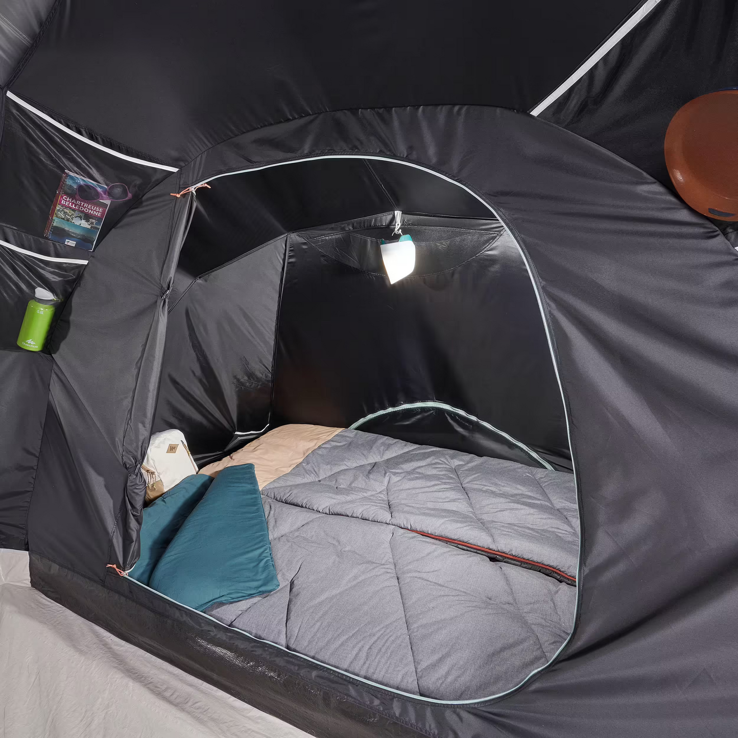 4-person, 2-bedroom camping tent, Arpenaz 4.2, Fresh & Black