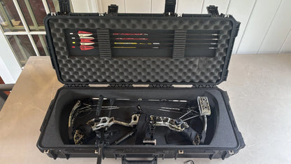 Mathews V3 27 RH Bow w/ Sight, Stabilizer, Quiver, SKB Case 29.5" draw, 60#