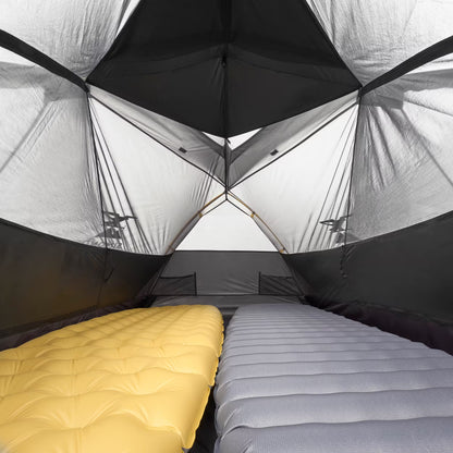2-person dome trekking tent, lightweight and free-standing