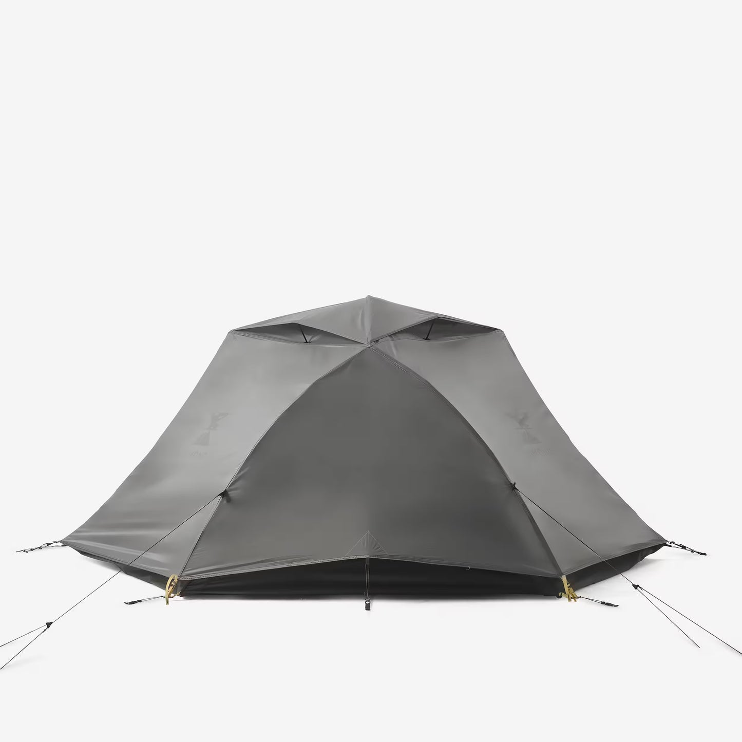 2-person dome trekking tent, lightweight and free-standing